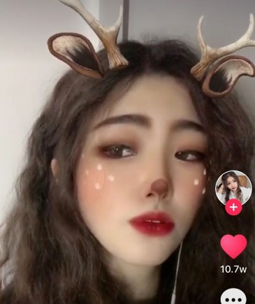 轻颜相机圣诞小鹿特效软件