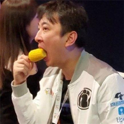 王思聪情侣头像一男一女Q版动漫表情